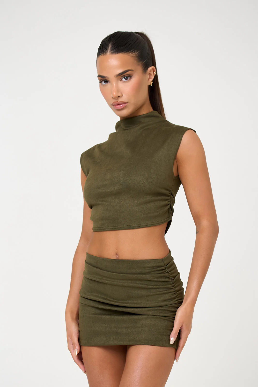 The high neck suede crop top - khaki - Image 2