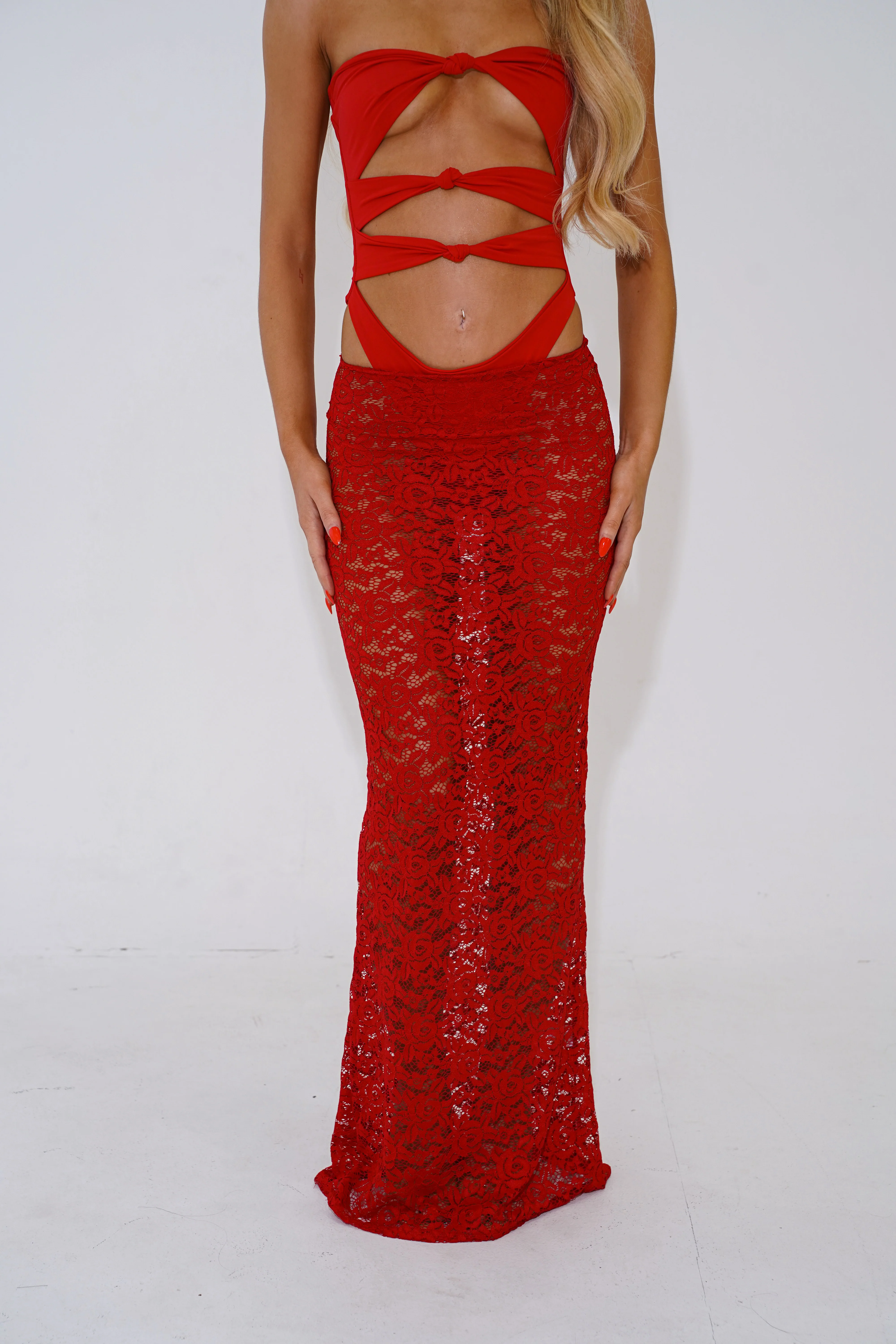 The lace maxi skirt - red - Image 5